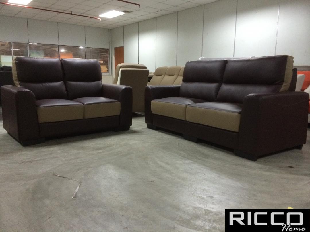 23 SOFA SEATER - S3351