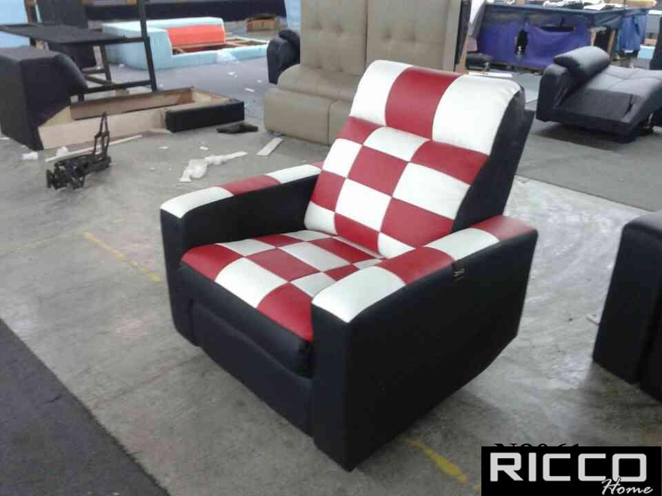1RECLINER SOFA -N8061